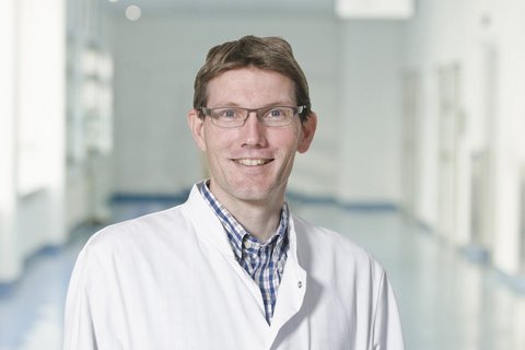 Dr. Matthias Schmitter