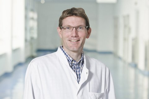 Dr. Matthias Schmitter